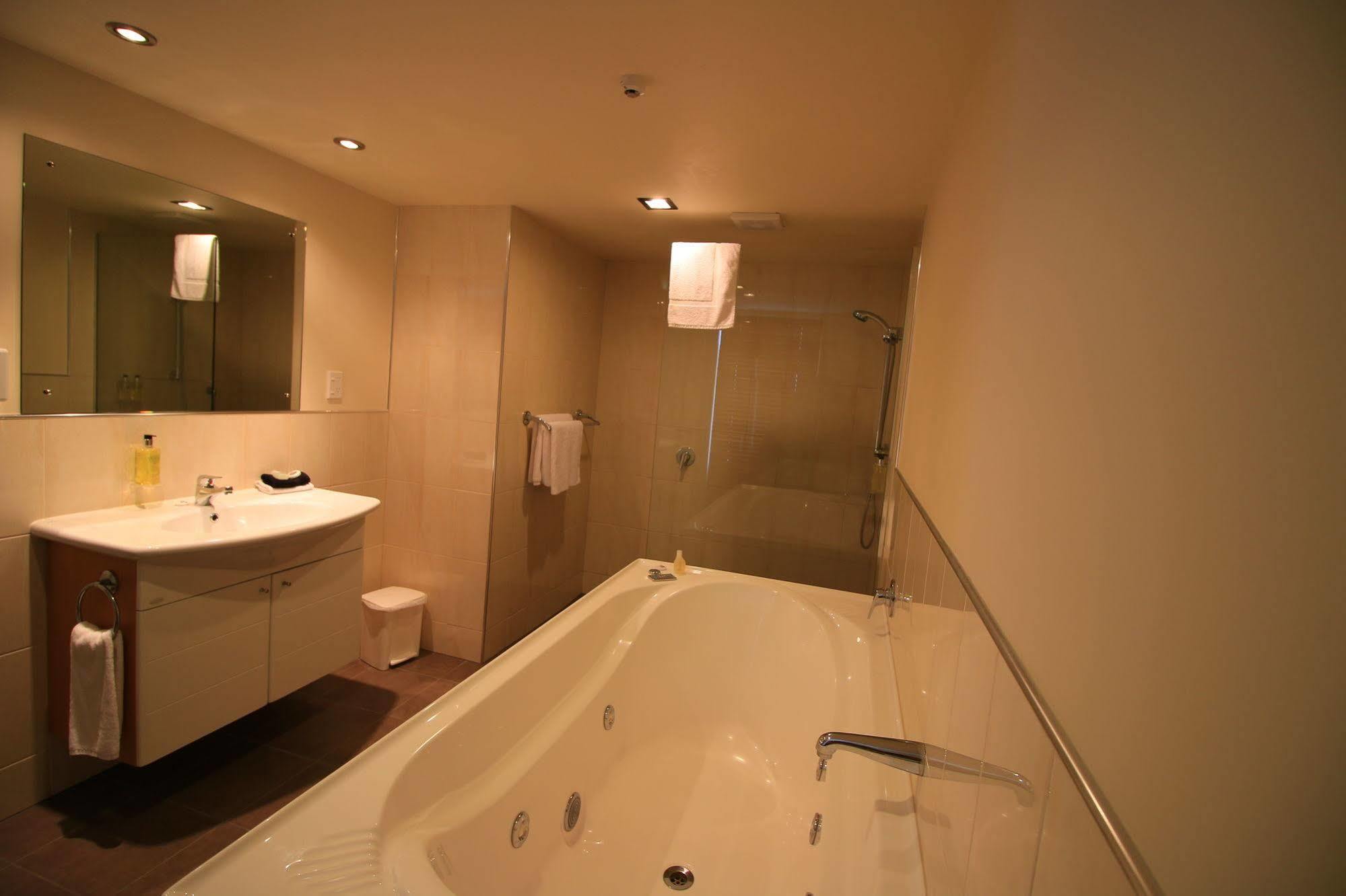 Fitzherbert Regency Motor Lodge Palmerston North Esterno foto